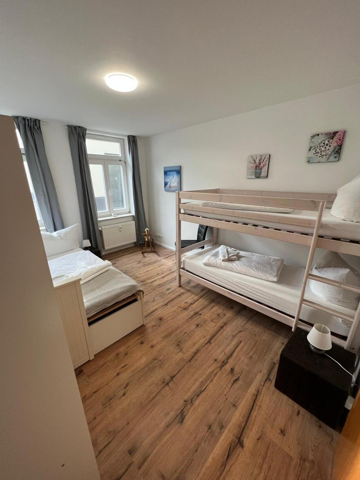 Apartment Bernstein Ruhig, Familienfreundlich Mit Garten Rostock Eksteriør billede